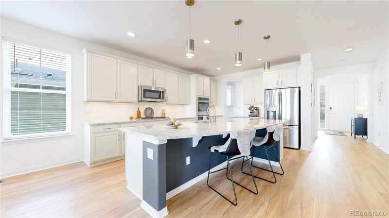 19561 59th Ave, Golden, CO 80403