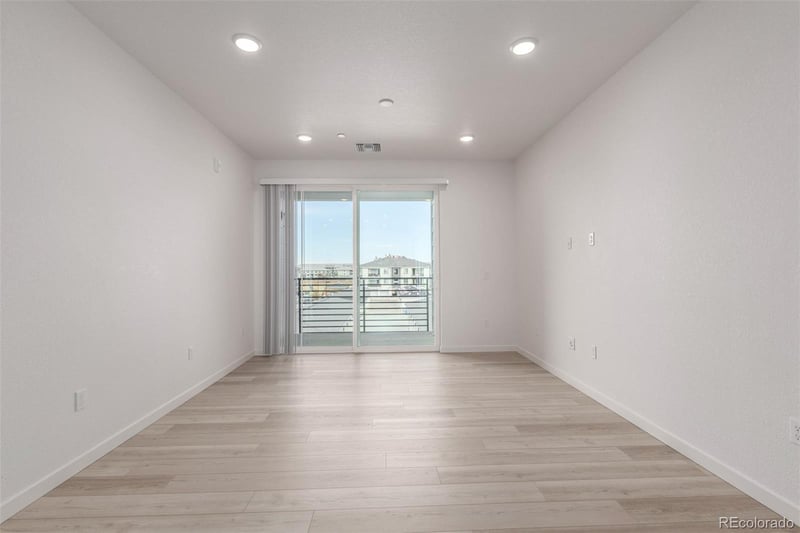 6153 Ceylon St #303, Denver, CO 80249