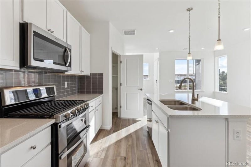 6680 Merseyside Ln, Castle Pines, CO 80108