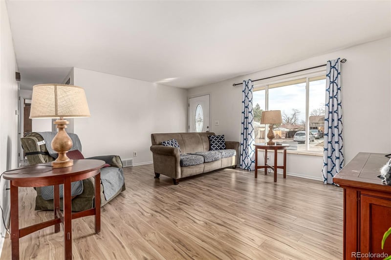 6691 S Wellington Ct, Centennial, CO 80121