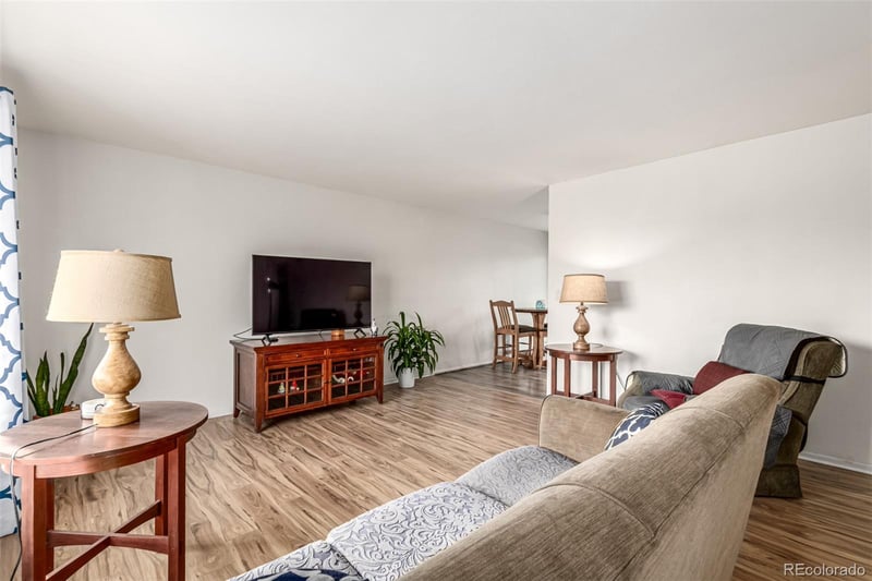 6691 S Wellington Ct, Centennial, CO 80121