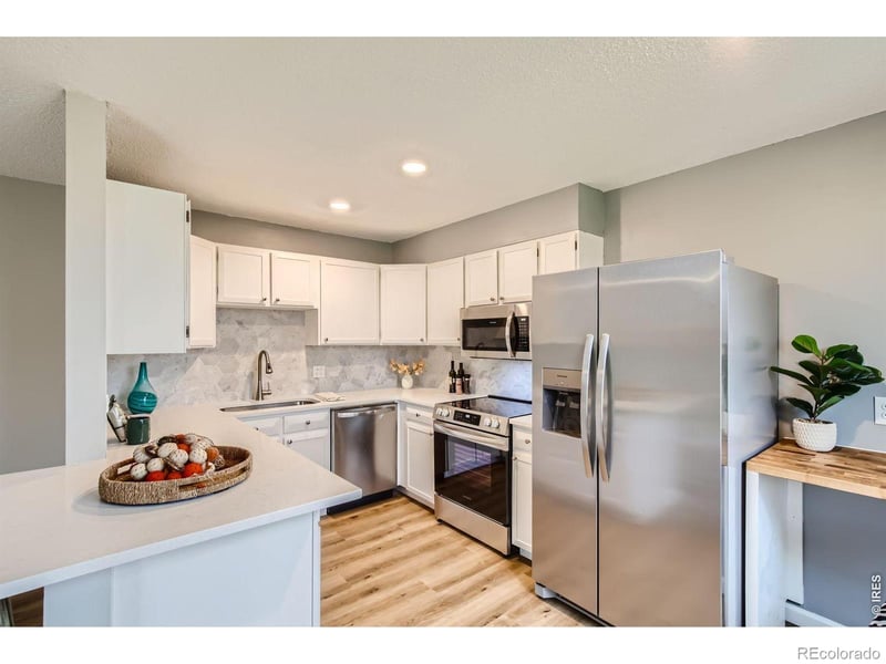 2130 Vaughn Way #205 E, Aurora, CO 80014