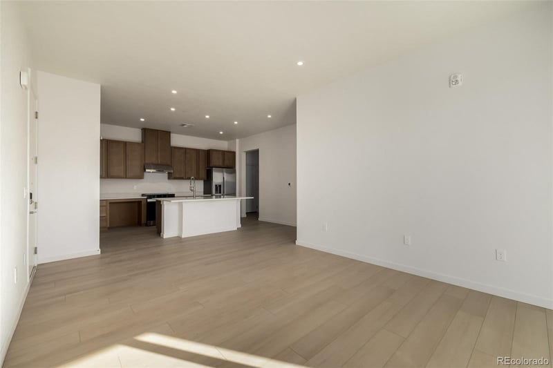 6153 Ceylon St #106, Denver, CO 80249