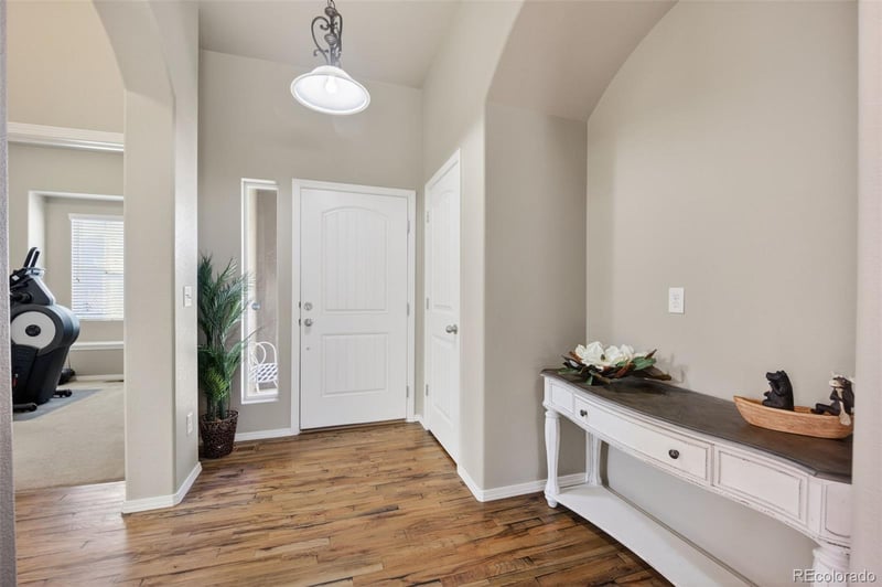 8726 Meadow Wing Cir, Colorado Springs, CO 80927