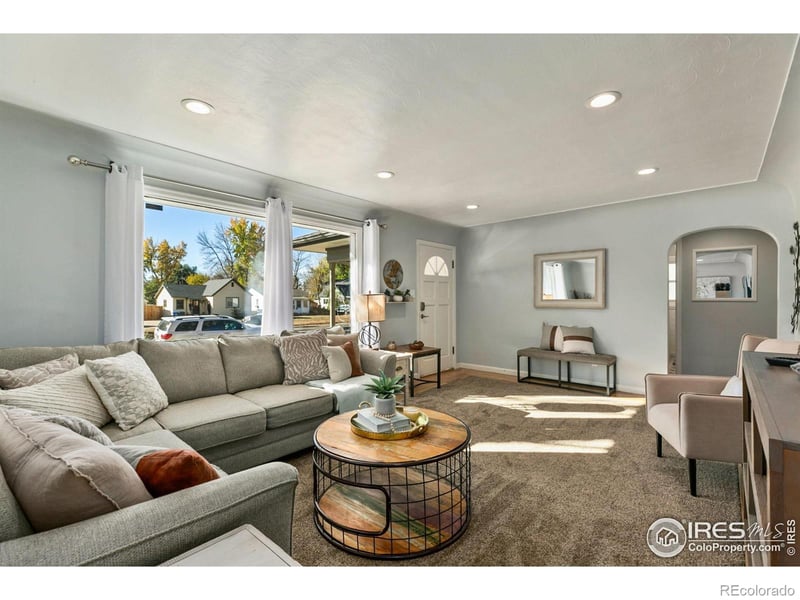 853 7th St, Loveland, CO 80537