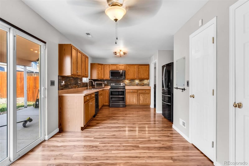 5043 Thrush Dr, Pueblo, CO 81008