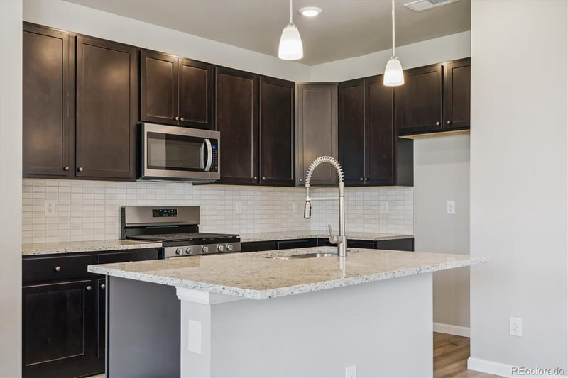 6720 Merseyside Ln, Castle Pines, CO 80108