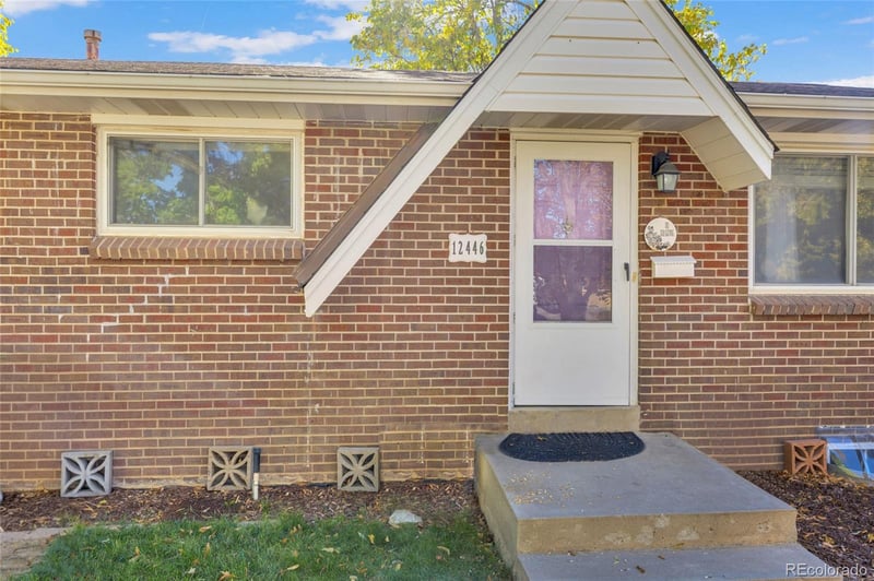 12446 Alaska Pl, Aurora, CO 80012