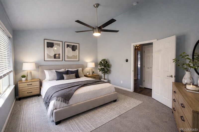 805 Summer Dr, Highlands Ranch, CO 80126