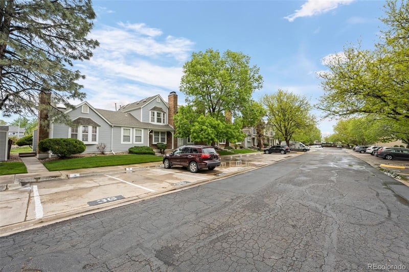 4020 94th Ave #B, Thornton, CO 80229