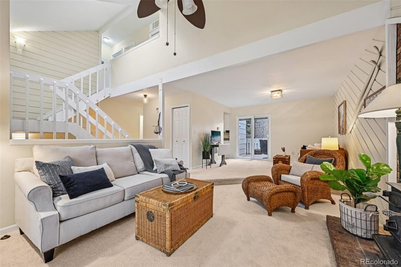 8079 Meadowdale Sq, Niwot, CO 80503
