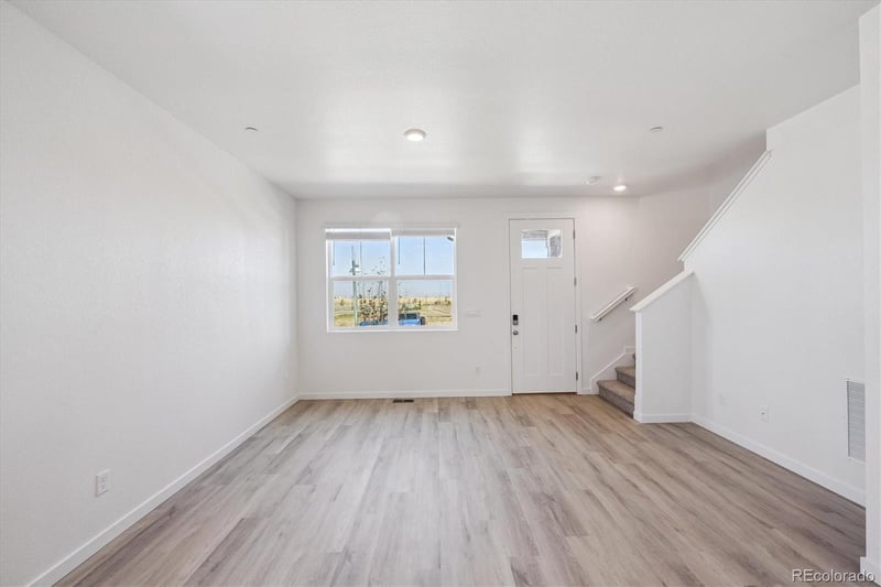 18814 99th Ave, Commerce, CO 80022