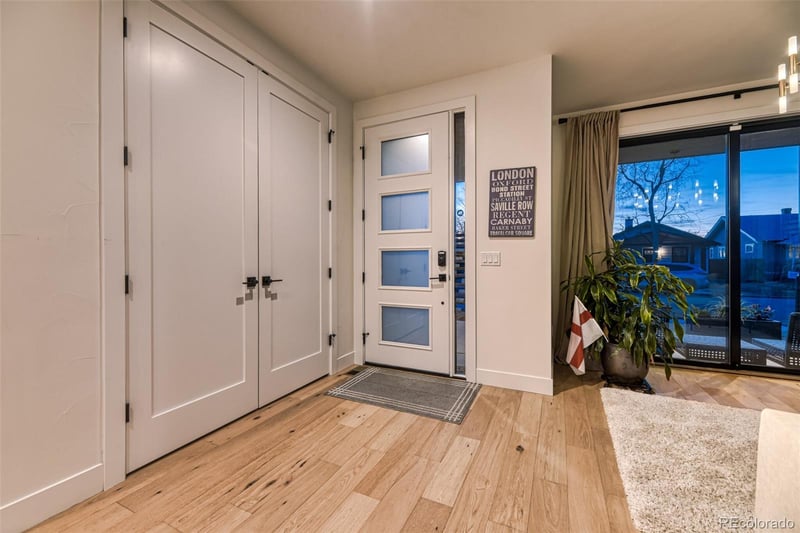 2526 Lincoln St, Denver, CO 80210