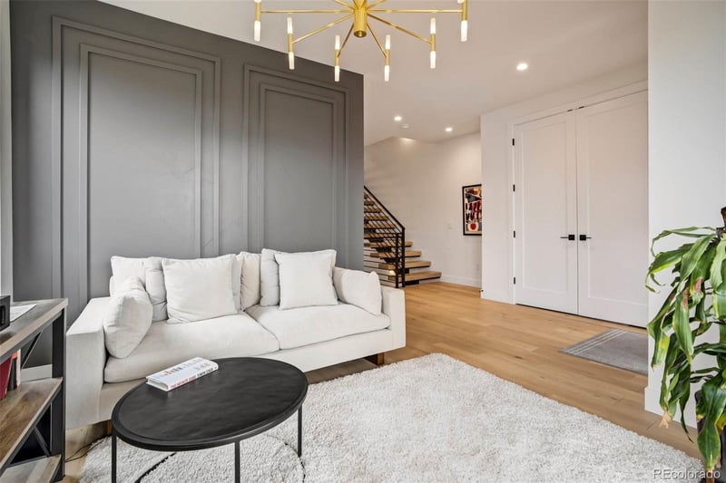 2526 Lincoln St, Denver, CO 80210