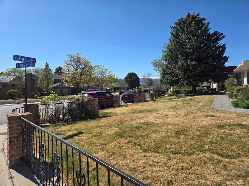 3040 Oak St, Lakewood, CO 80215