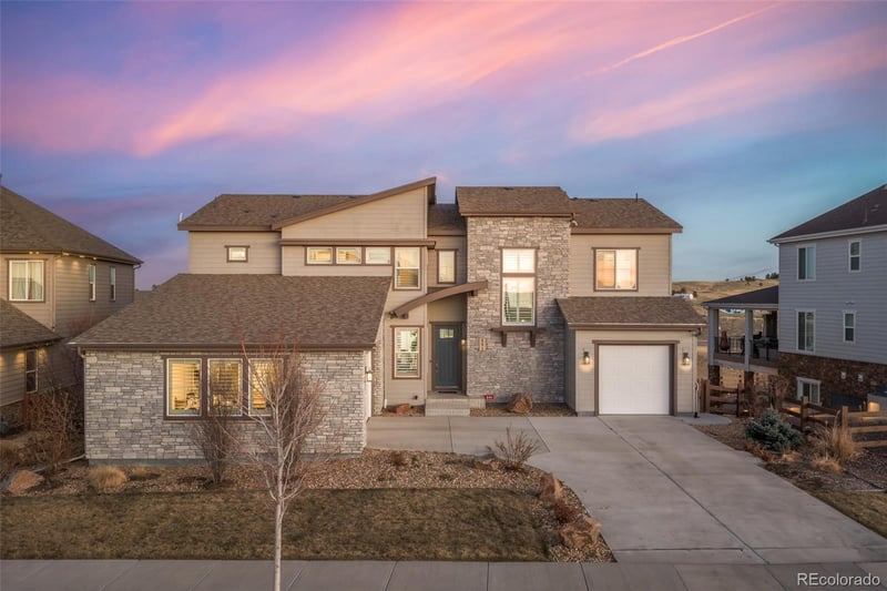 8272 Langdale Way, Aurora, CO 80016