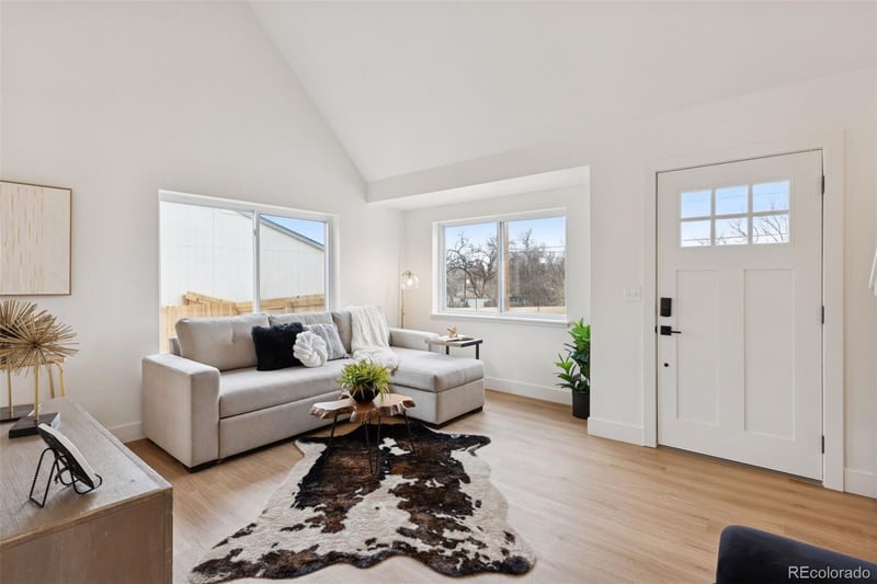 1464 Lake Ave, Littleton, CO 80120