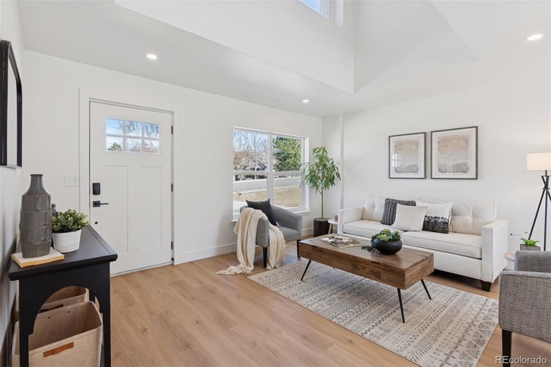 1434 Lake Ave, Littleton, CO 80120