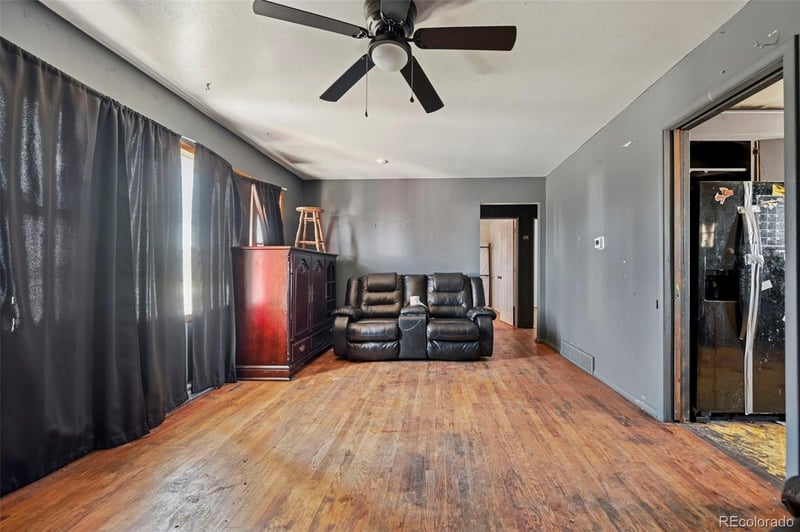 1521 Alexander Cir, Pueblo, CO 81001