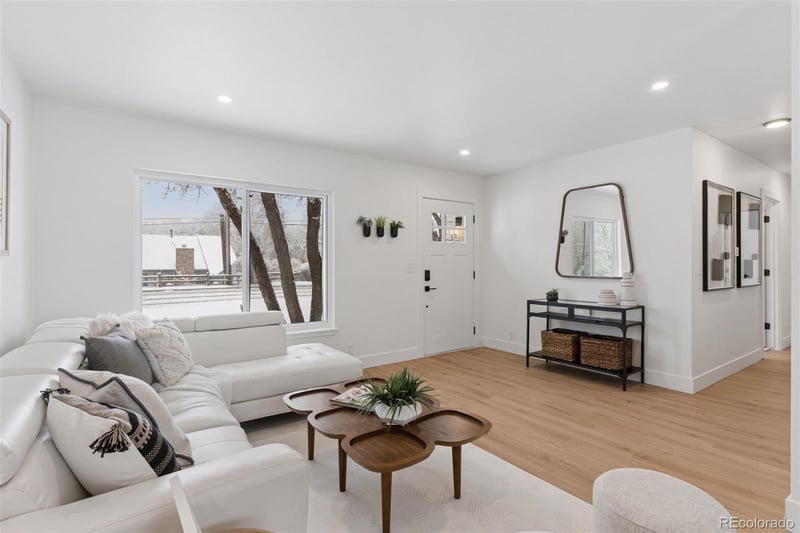 1404 Lake Ave, Littleton, CO 80120