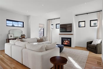 2930 Madison St, Denver, CO 80210