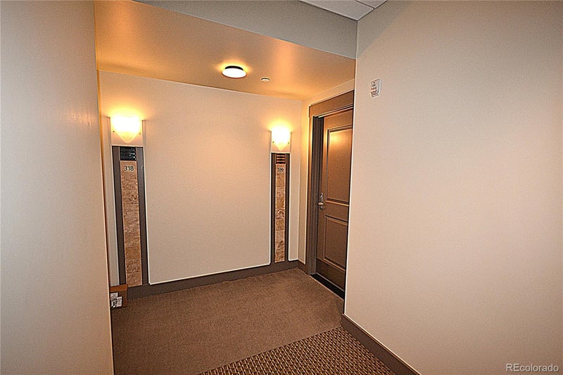 7220 Bonfils Ln #319, Lakewood, CO 80226