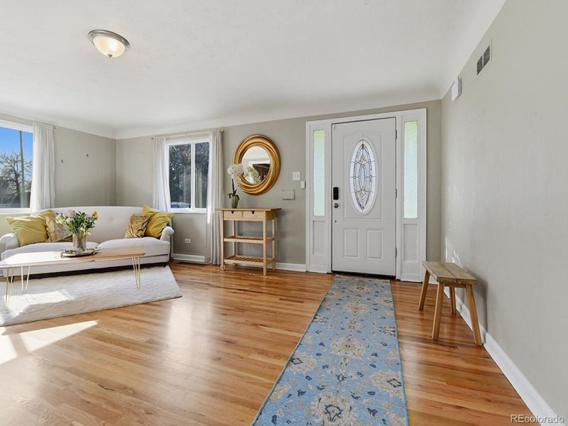 2870 Ivanhoe St, Denver, CO 80207