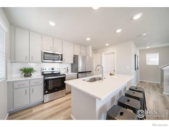 5258 Melvick Ln, Johnstown, CO 80534