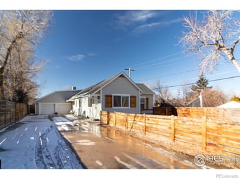 927 S Yates St #A, Denver, CO 80219