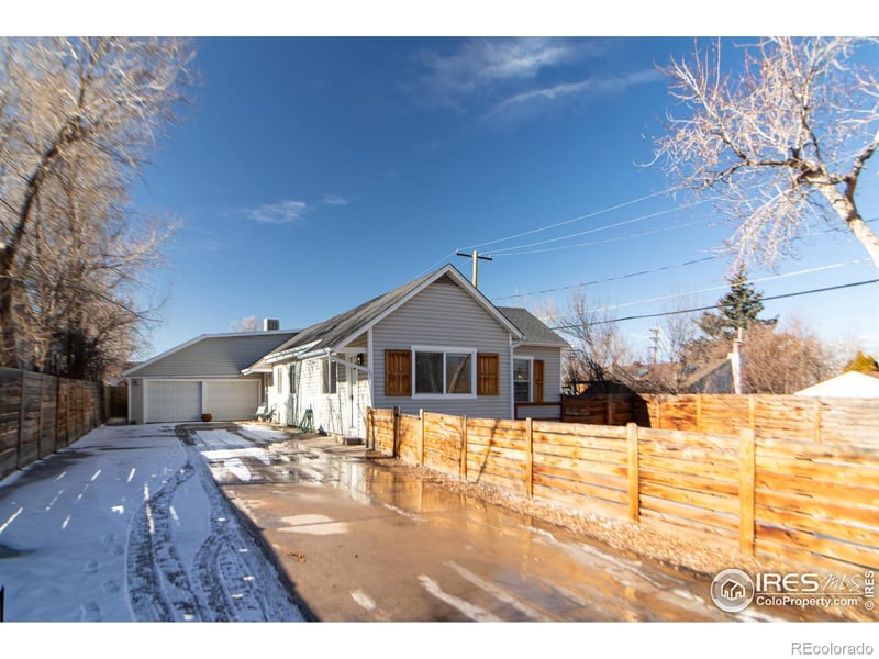 927 Yates St #A, Denver, CO 80219