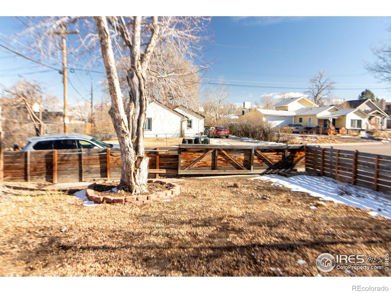 927 Yates St #A, Denver, CO 80219