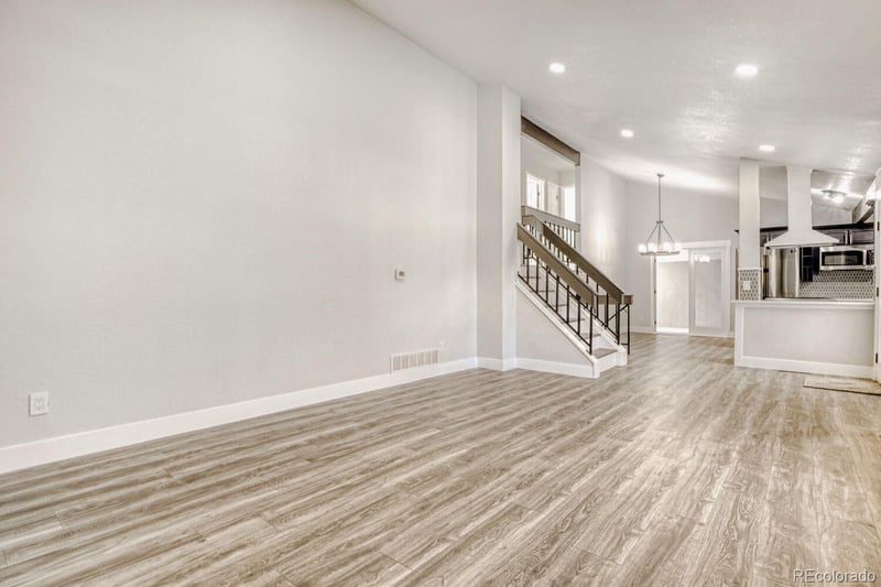 3752 Pitkin Ct, Aurora, CO 80013