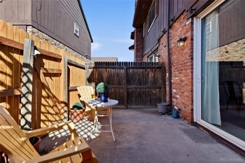 3825 Monaco Pw #113, Denver, CO 80237