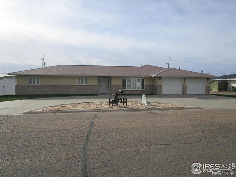 18 S Cedar Cir E, Burlington, CO 80807