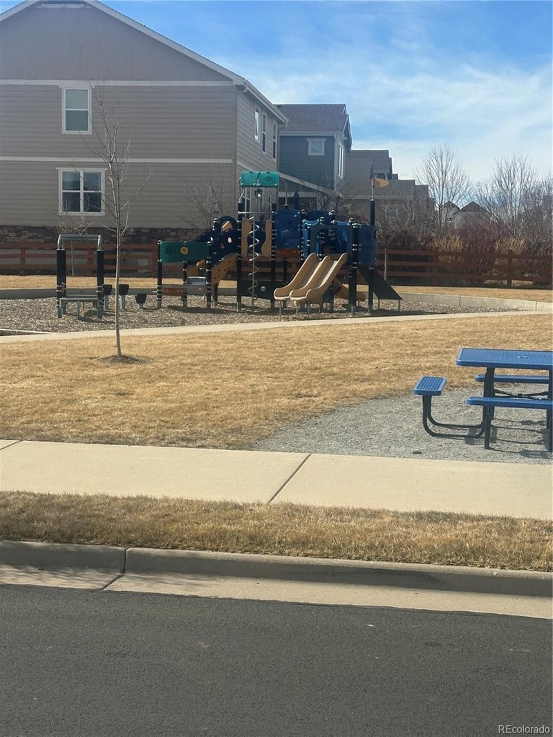 17070 Galapago Ct, Broomfield, CO 80023