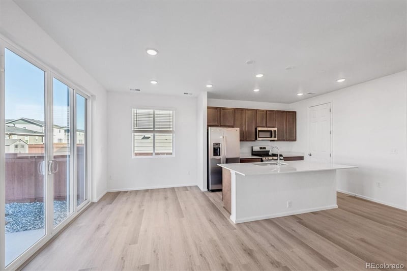 4667 Short Horn Dr, Johnstown, CO 80534