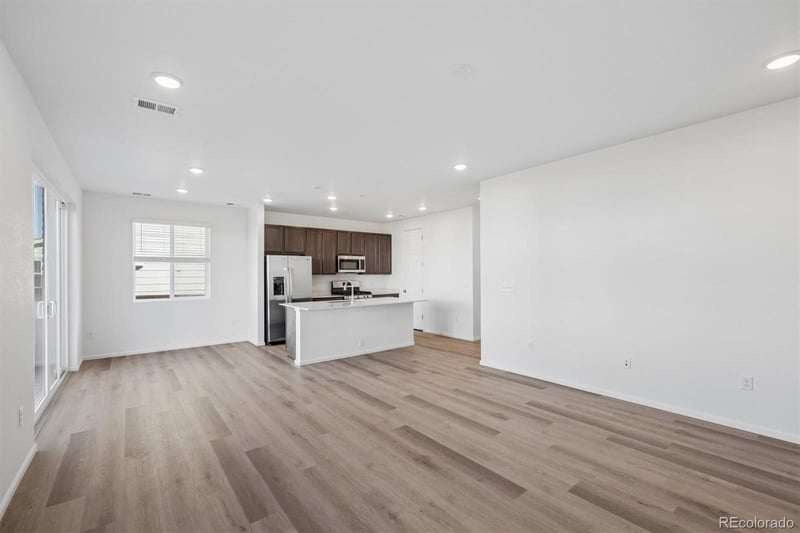 4667 Short Horn Dr, Johnstown, CO 80534