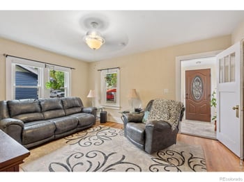 5 Greeley Ave, Johnstown, CO 80534