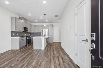 6690 Merseyside Ln, Castle Pines, CO 80108