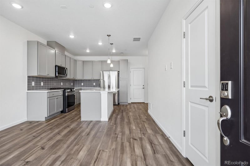 6690 Merseyside Ln, Castle Pines, CO 80108