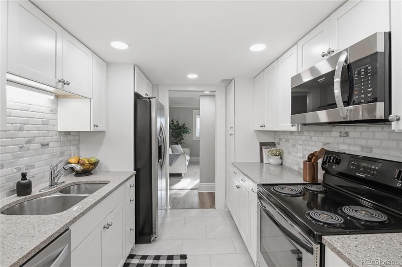 999 Emerson St #2, Denver, CO 80218