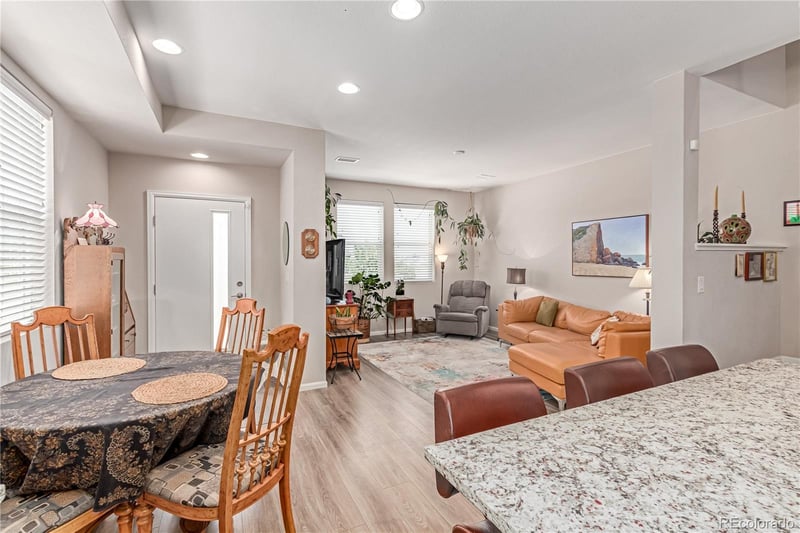 4790 Kittredge St, Denver, CO 80239