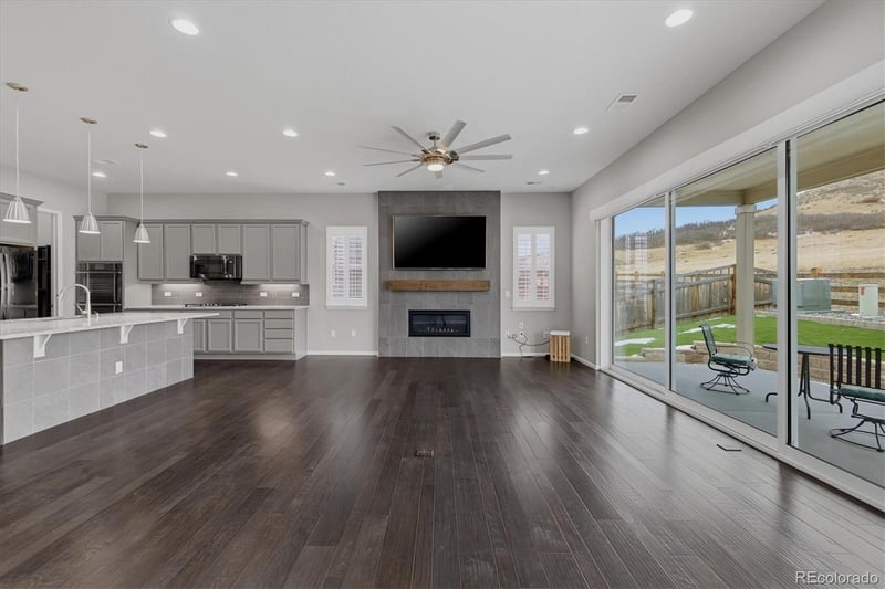 6725 Mentha Dr, Castle Rock, CO 80108