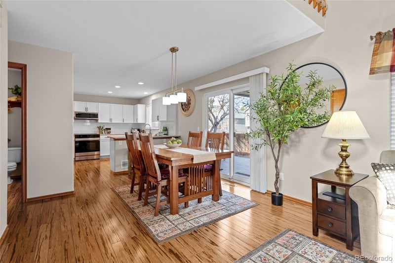 9805 Sydney Ln, Highlands Ranch, CO 80130