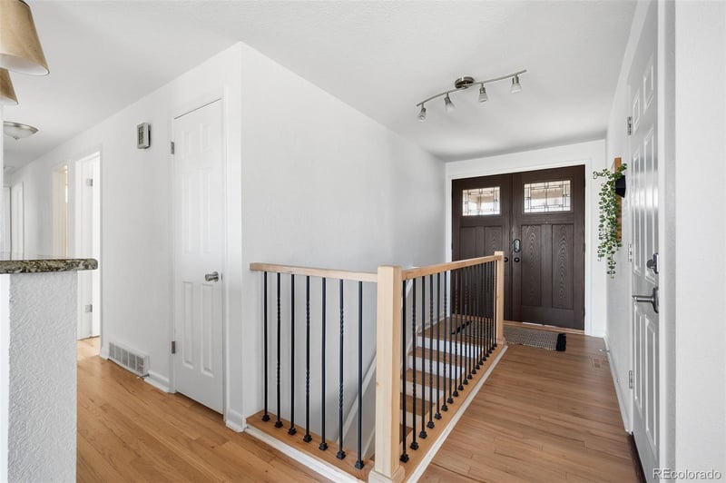 9539 Grandview Ave, Arvada, CO 80002