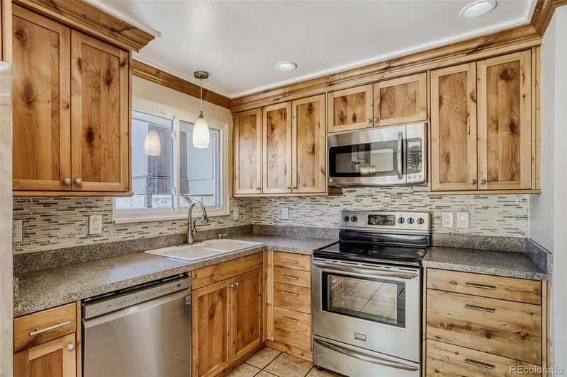 8478 Fenton St, Arvada, CO 80003