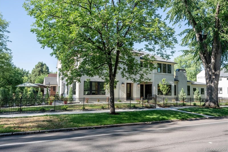 1699 Bellaire St, Denver, CO 80220