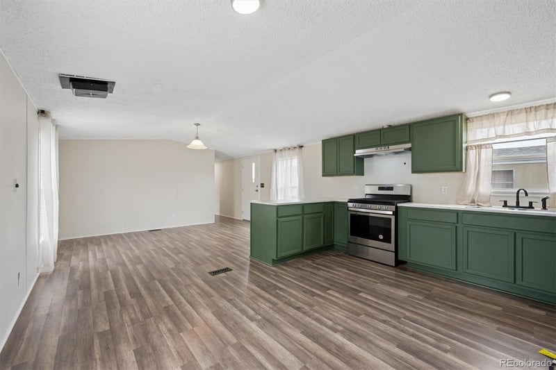 5354 E 97th Pl Lot 321, Denver, CO 80229