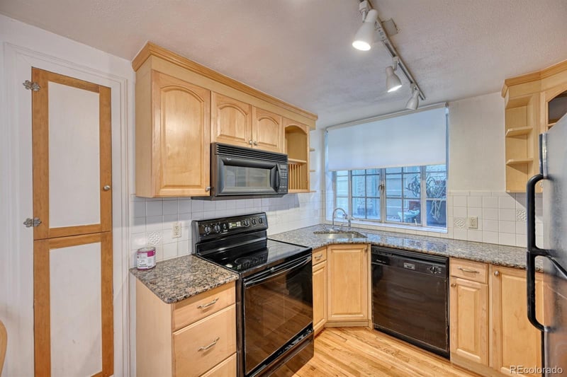 485 S Logan St #16, Denver, CO 80209