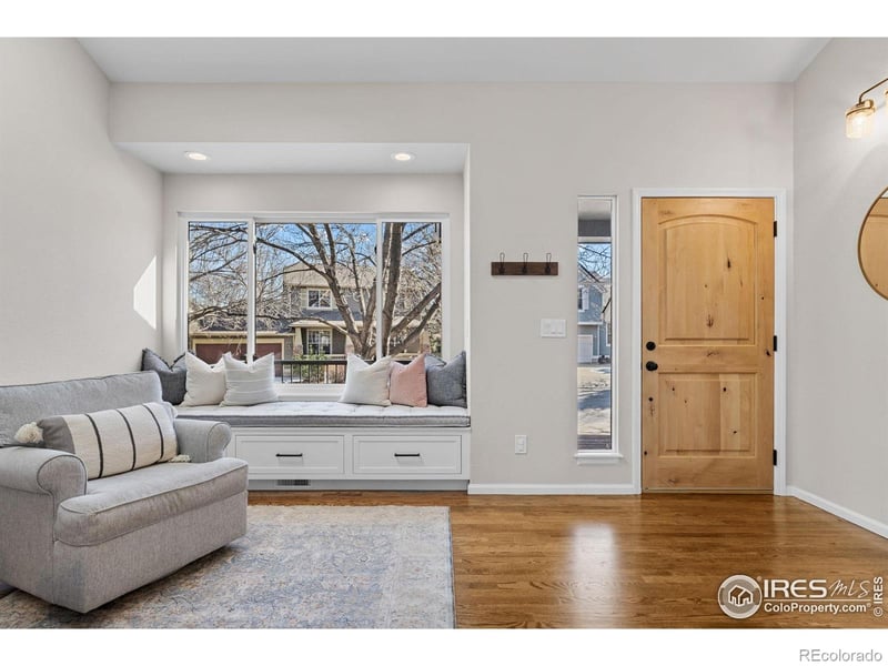 315 Lodgewood Ln, Lafayette, CO 80026